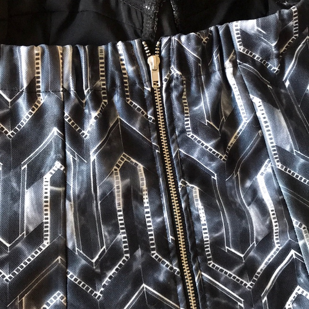 Patterned Strapless Dress - image 5